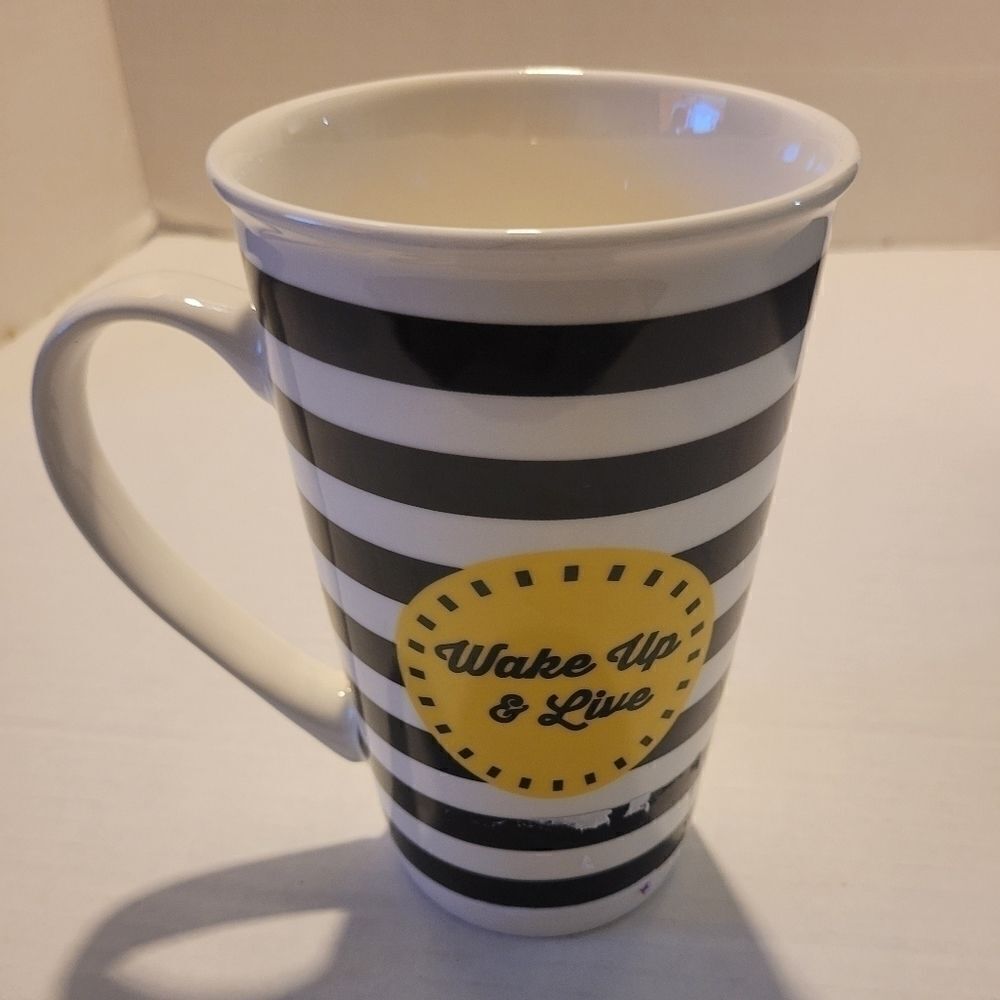 CIROA Mug Nwt Black,yellow and white Striped 17oz Coffee Mug Nwt never used
